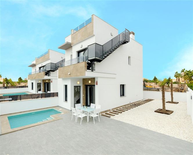 Image No.1-3 Bed Villa for sale