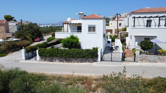 Image No.1-3 Bed Villa for sale