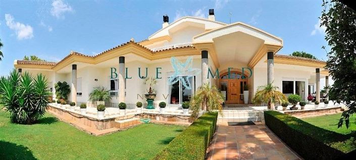 Image No.1-7 Bed Villa for sale