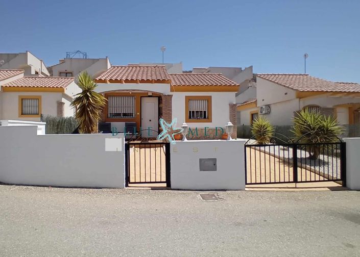 Image No.1-2 Bed Villa for sale