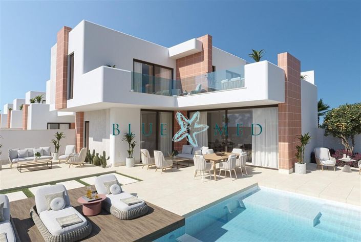 Image No.1-3 Bed Villa for sale