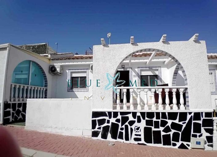 Image No.1-2 Bed Villa for sale