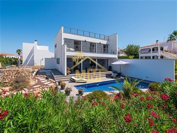 Move Menorca most sold property