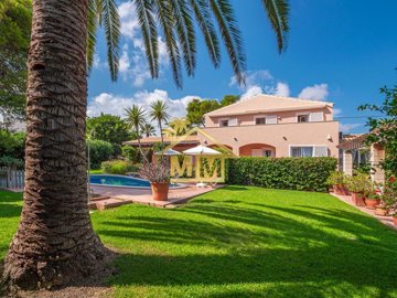 Move Menorca most sold property