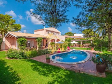 Move Menorca most sold property