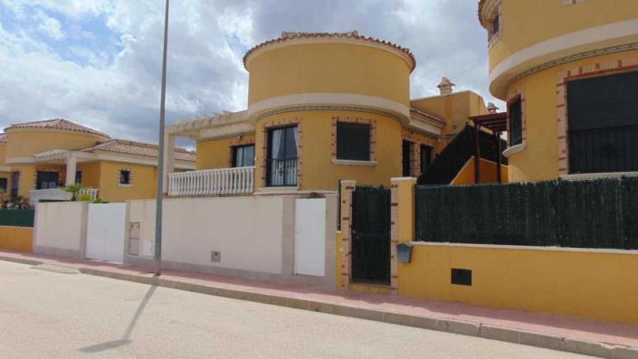 Image No.1-3 Bed Villa for sale