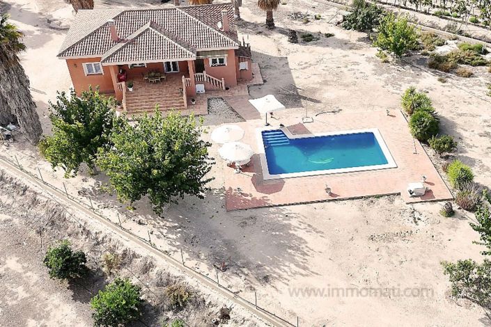 Image No.1-3 Bed Villa for sale