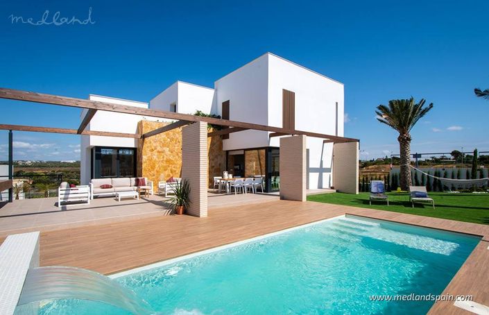 Image No.1-4 Bed Villa for sale