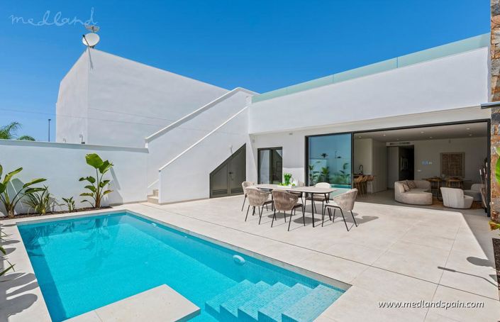 Image No.1-3 Bed Villa for sale