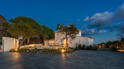 97707-for-sale-in-estepona-33416772-large