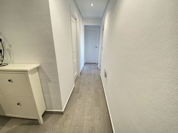 4101fullyrefurbished2ndfloorapartment08012511