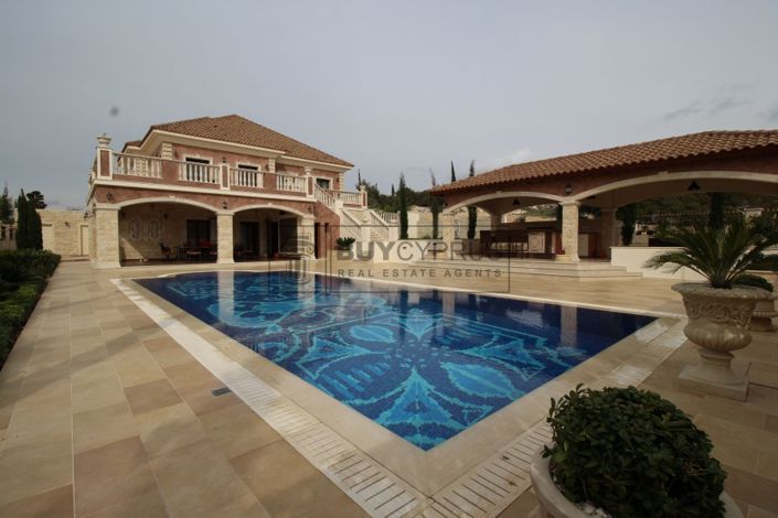 Image No.1-6 Bed Villa for sale