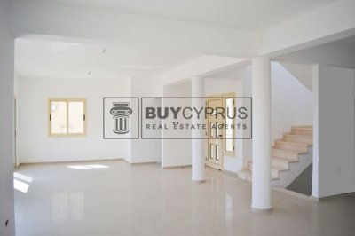 Detached Villa For Sale  in  Peyia