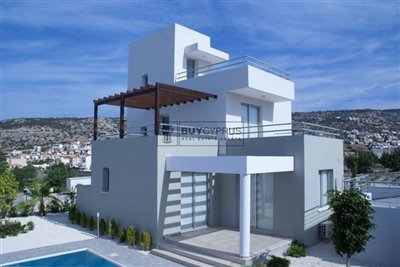 Detached Villa For Sale  in  Peyia