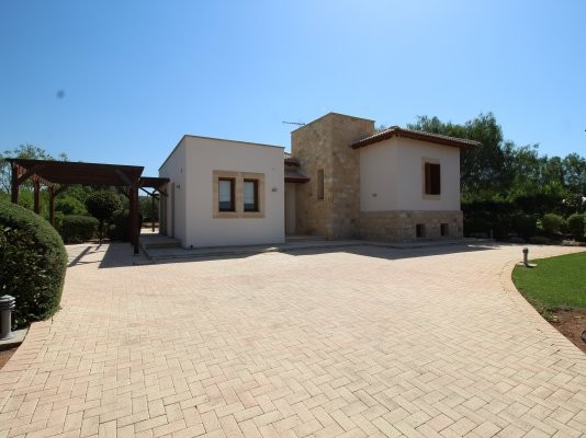 Image No.1-3 Bed Villa for sale