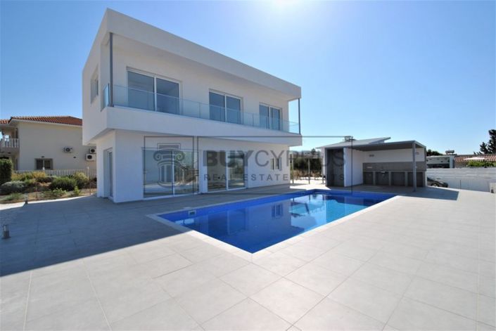 Image No.1-3 Bed Villa for sale