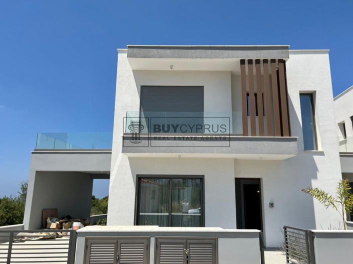 Image No.1-3 Bed Villa for sale