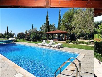 3 BEDROOM DETACHED LUXURY VILLA IN APHRODITE HILLS GOLF RESORT