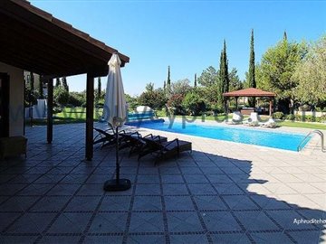 3 BEDROOM DETACHED LUXURY VILLA IN APHRODITE HILLS GOLF RESORT