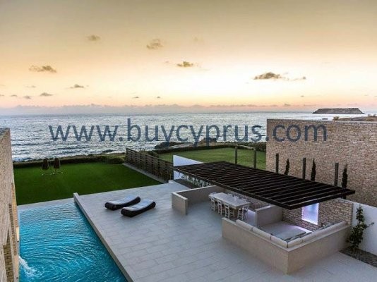 Image No.1-5 Bed Villa for sale