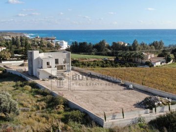 Detached Villa For Sale  in  Sea Caves