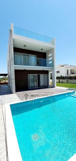 Image No.1-3 Bed Villa for sale