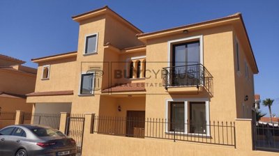 Detached Villa For Sale  in  Acheleia