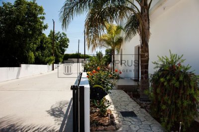 Detached Villa For Sale  in  Acheleia