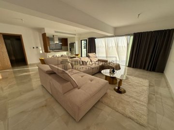 Penthouse For Sale  in  Chlorakas