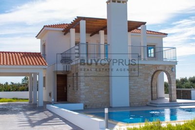 Detached Villa For Sale  in  Peyia