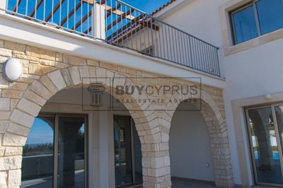 Detached Villa For Sale  in  Peyia