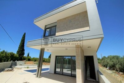 Semi Detached Villa For Sale  in  Trachoni