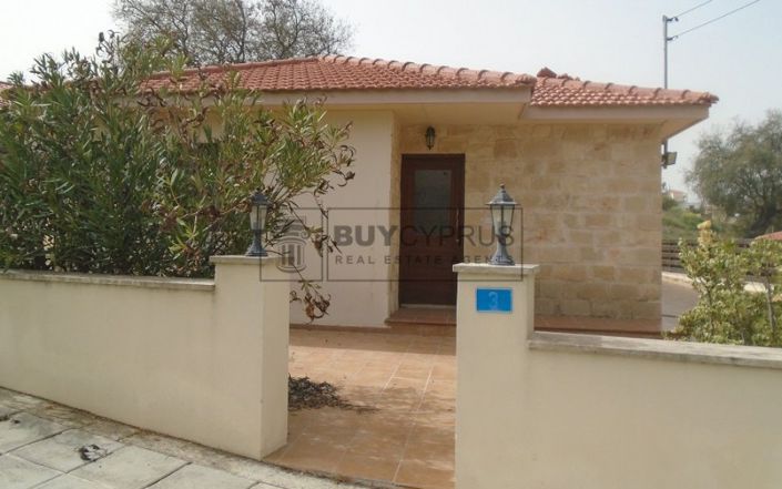 Image No.1-3 Bed Villa for sale