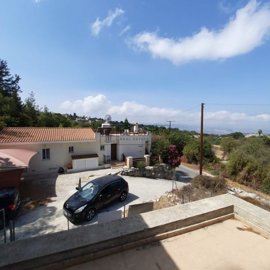 Detached Villa For Sale  in  Lysos