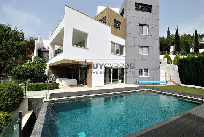 Image No.1-4 Bed Villa for sale