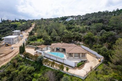 Detached Villa For Sale  in  Neo Chorio