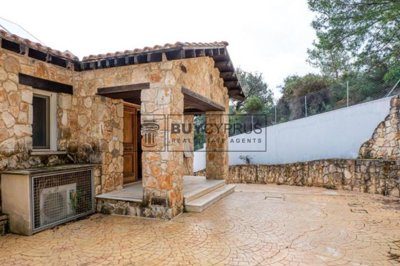 Detached Villa For Sale  in  Neo Chorio