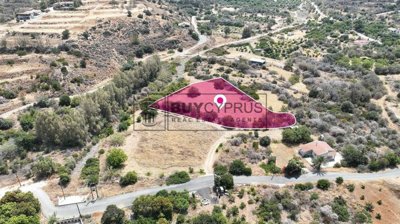 Residential Land  For Sale  in  Pomos