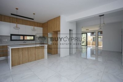 Town House For Sale  in  Mesoyi