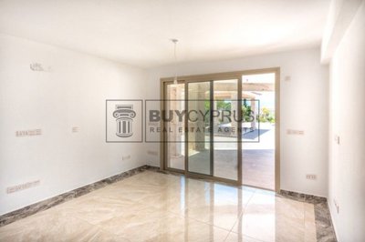 Detached Villa For Sale  in  Sea Caves