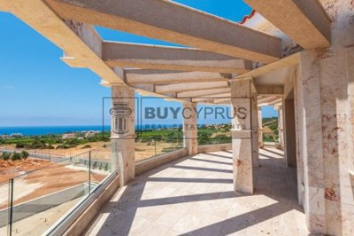 Detached Villa For Sale  in  Sea Caves