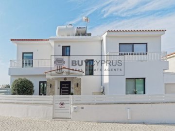 Detached Villa For Sale  in  Tala