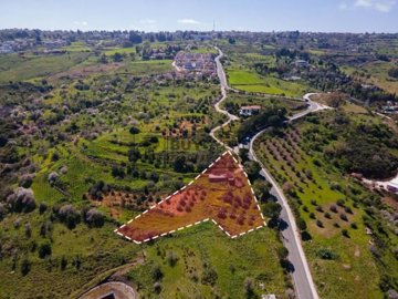 Residential Land  For Sale  in  Droushia