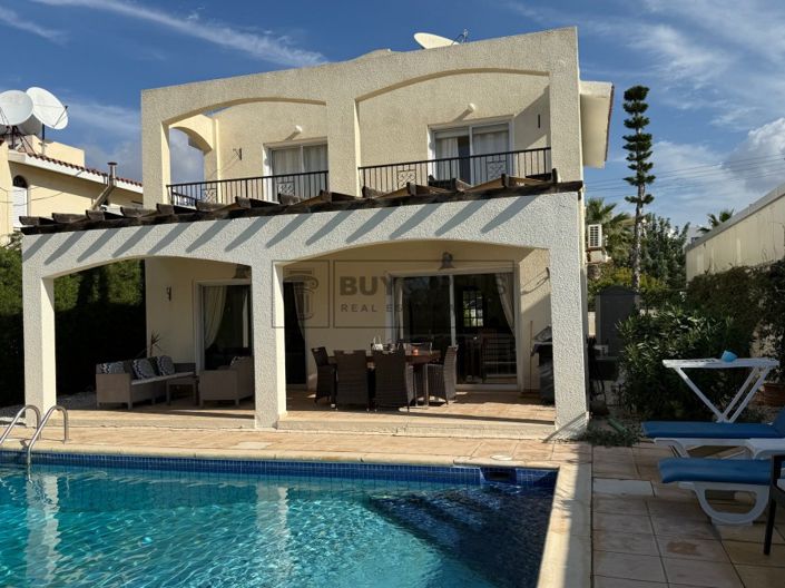 Image No.1-3 Bed Villa for sale