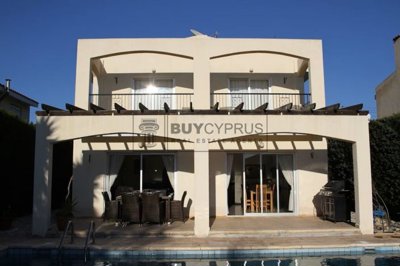 Detached Villa For Sale  in  Coral Bay