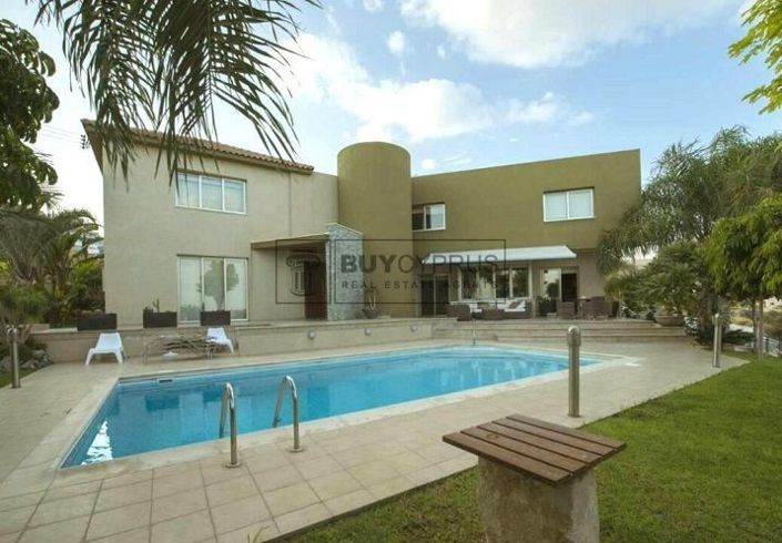 Image No.1-5 Bed Villa for sale