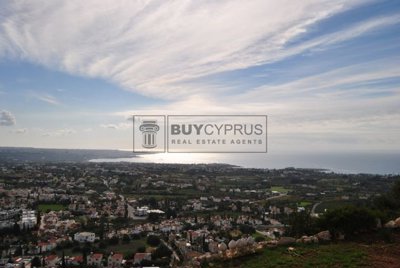 Detached Villa For Sale  in  Peyia