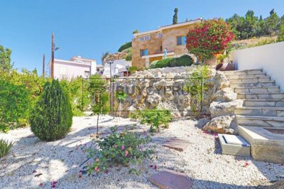 Detached Villa For Sale  in  Chlorakas