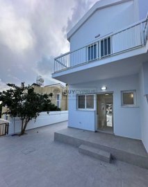 Semi Detached Villa For Sale  in  Peyia