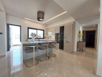 Penthouse For Sale  in  Omonia